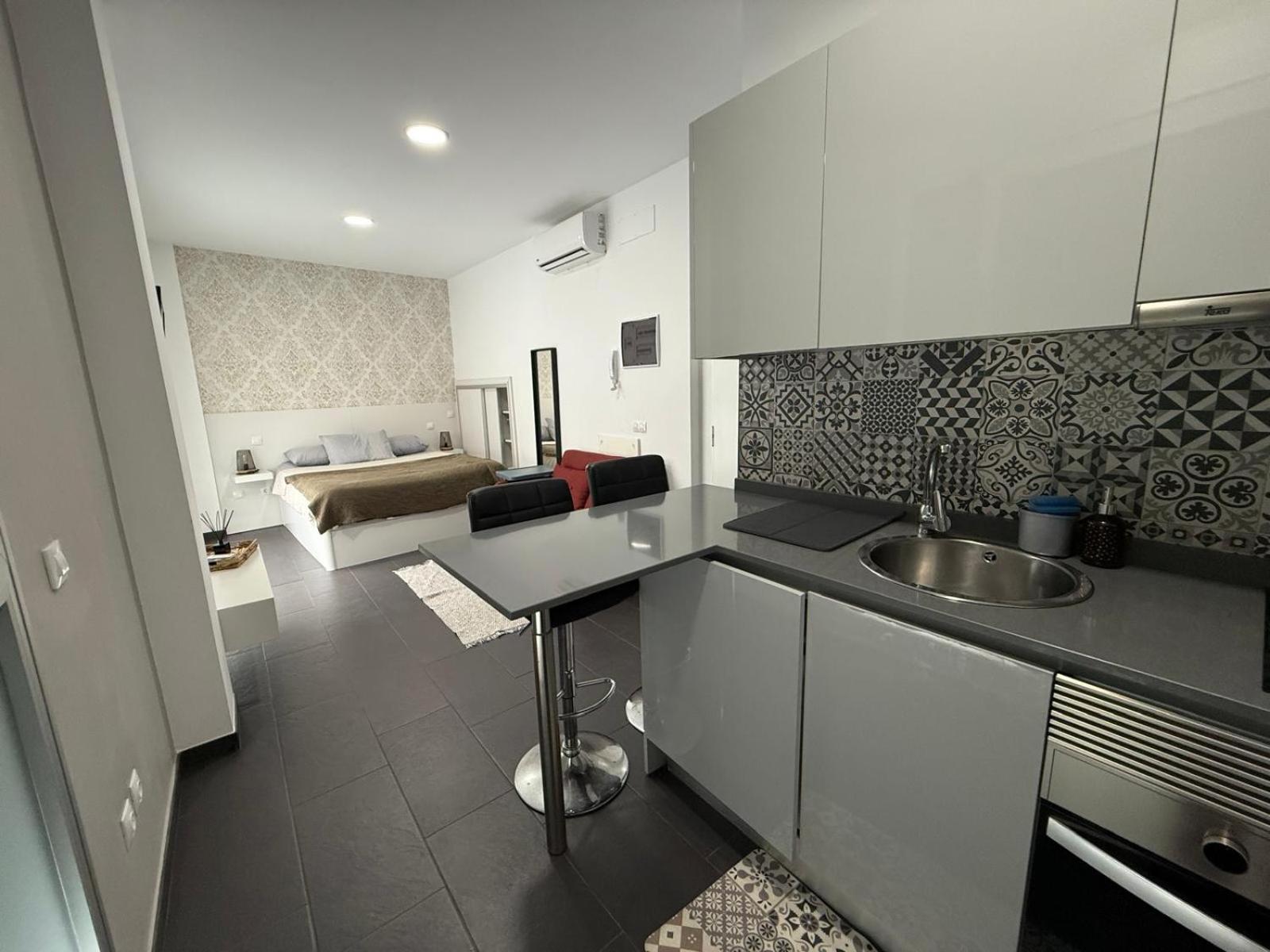 Apolo Studio: Apartamento En Playa De Las Canteras Las Palmas Exterior photo